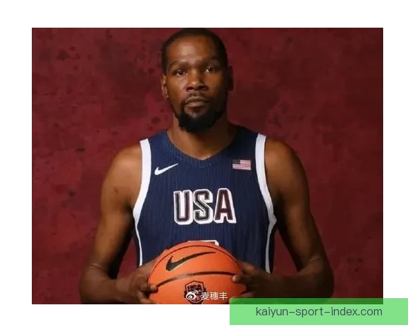 里弗斯盛赞库里改变篮球格局杜兰特与詹姆斯仍牢牢掌控联盟版图整体